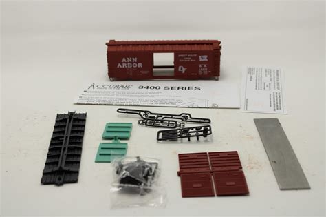 NIB Accurail AA Ann Arbor 40' OB Box Steel Ends Door Boxcar 